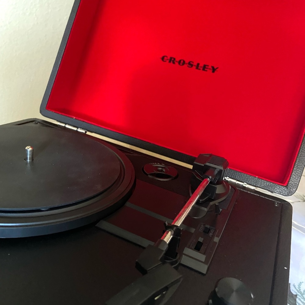 Crosley CR8005A-BK Cruiser Portable 3-Speed Turntable, Black & Red